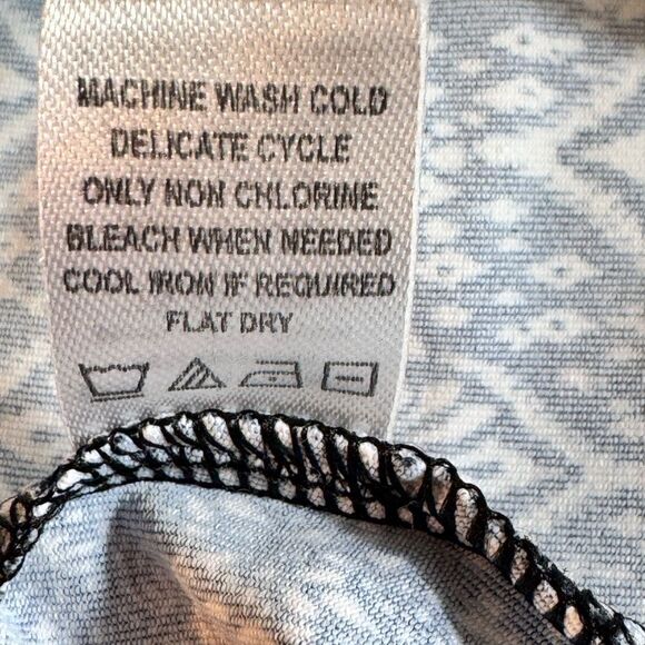 Cabana Life Shirt Womens Size Small Paisley Mesh quarter Zip UPF 50 Golf Tennis - Picture 6 of 13